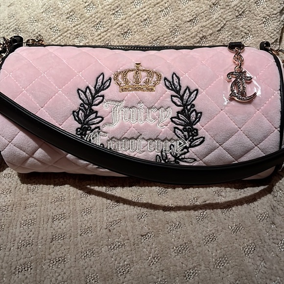 Juicy couture, pink barrel bag new with tags - Picture 2 of 7